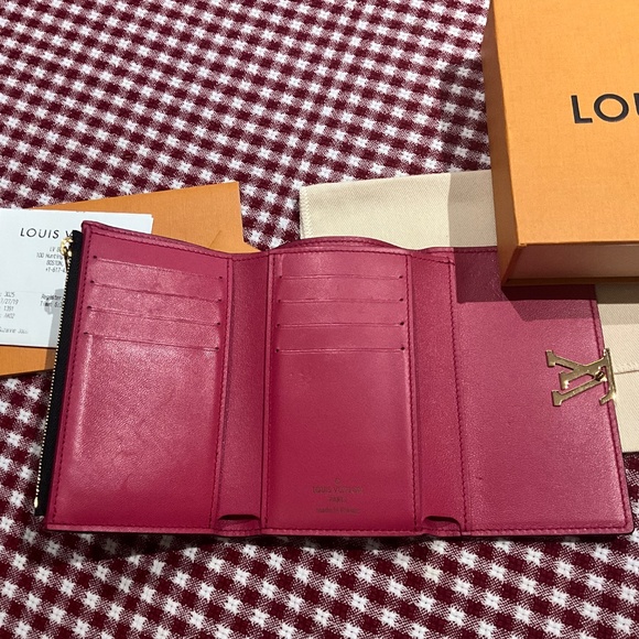 Louis Vuitton Capucines wallet - Picture 2 of 6